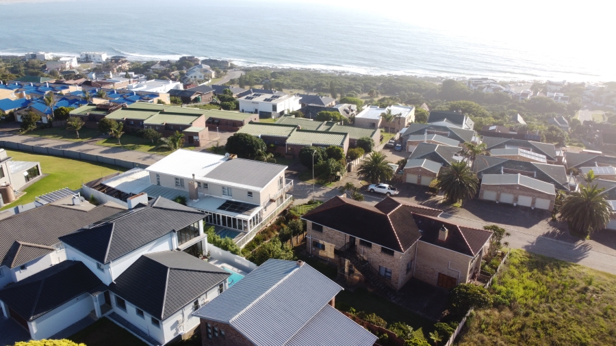 0 Bedroom Property for Sale in Wavecrest Eastern Cape